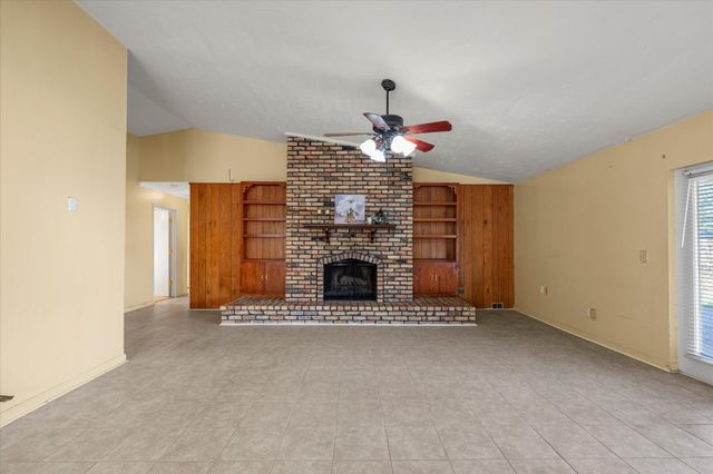 402 Wellington Court, Shreveport, LA 71115