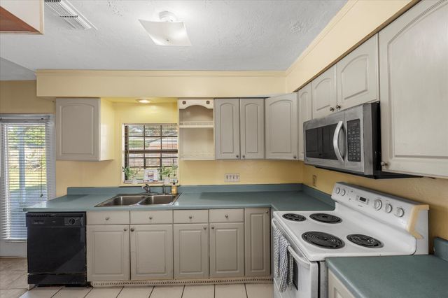 402 Wellington Court, Shreveport, LA 71115