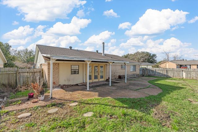 402 Wellington Court, Shreveport, LA 71115