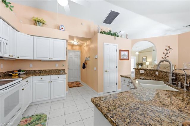 4406 25th CT, Cape Coral, FL 33914