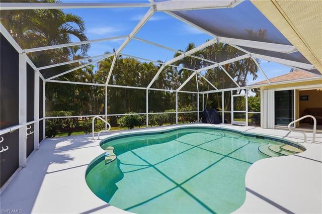 4406 25th CT, Cape Coral, FL 33914