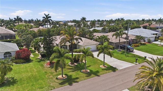 4406 25th CT, Cape Coral, FL 33914