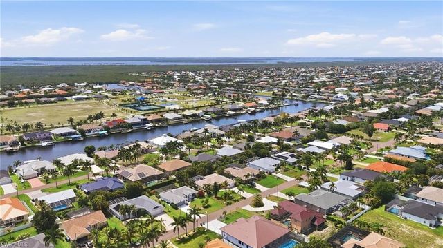 4406 25th CT, Cape Coral, FL 33914
