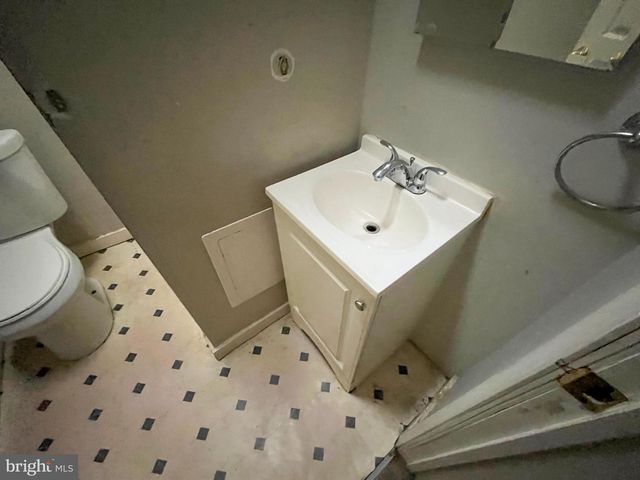 231 W ALBANUS ST, Philadelphia, PA 19120