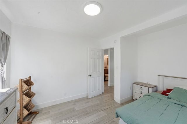 725 S Taper, Compton, CA 90220