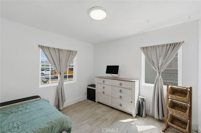 725 S Taper, Compton, CA 90220