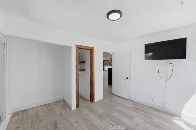 725 S Taper, Compton, CA 90220