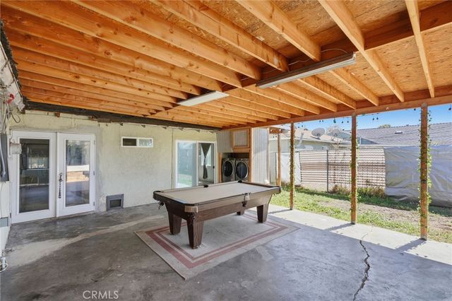 725 S Taper, Compton, CA 90220