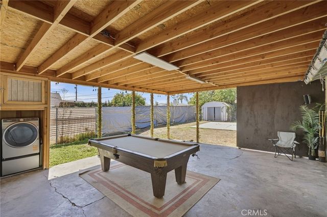 725 S Taper, Compton, CA 90220