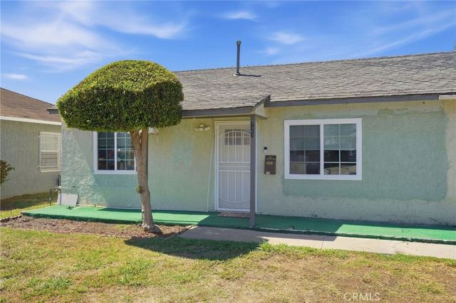 725 S Taper, Compton, CA 90220