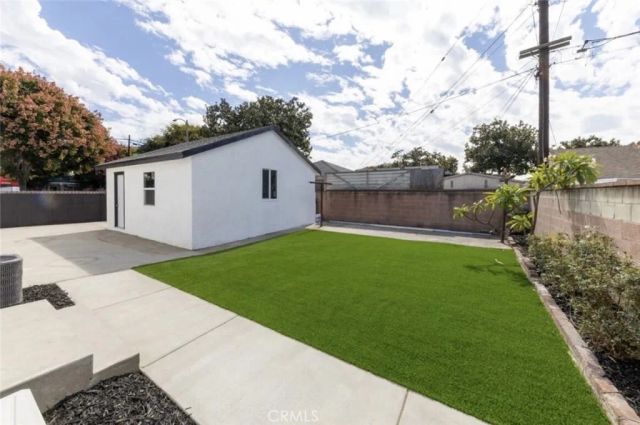 10 W Trafford Street, Long Beach, CA 90805