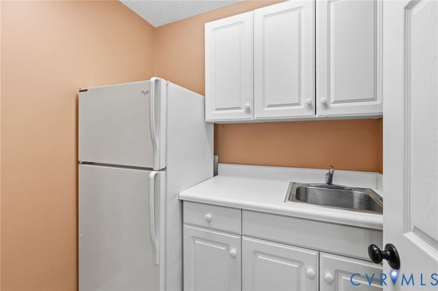 5215 Lippingham Ln, Chester, VA 23831