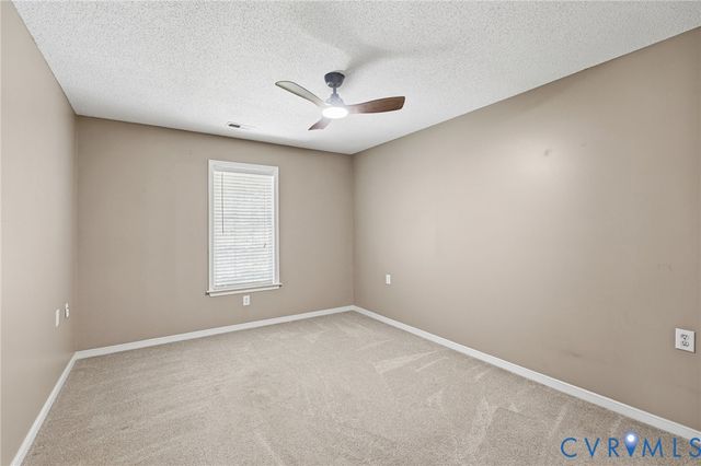 5215 Lippingham Ln, Chester, VA 23831