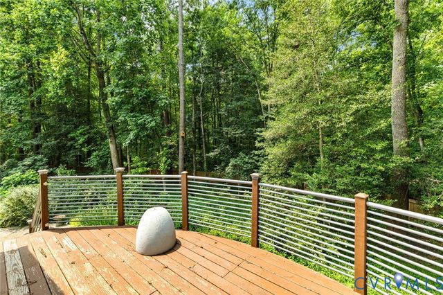 5215 Lippingham Ln, Chester, VA 23831