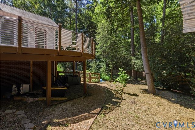5215 Lippingham Ln, Chester, VA 23831