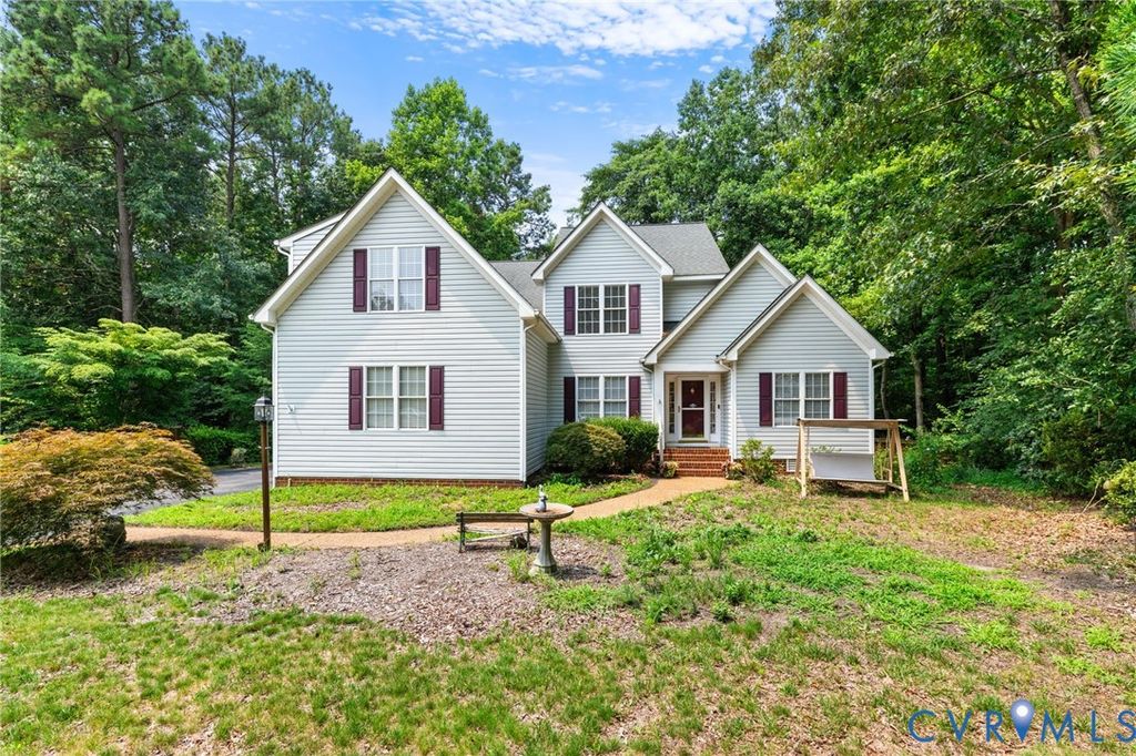 5215 Lippingham Ln, Chester, VA 23831
