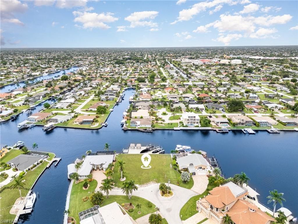 2208 SE 27th ST, CAPE CORAL, FL 33904 — photo 3