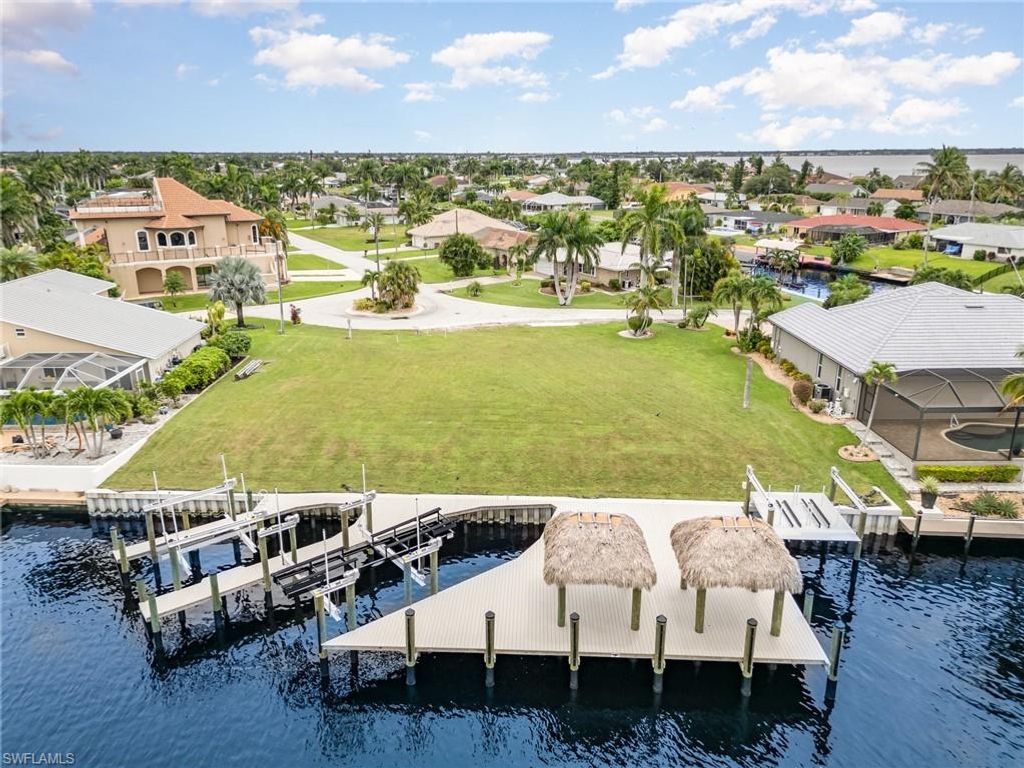 2208 SE 27th ST, CAPE CORAL, FL 33904 — photo 5