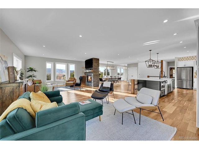 810 N Perry Park Rd, Sedalia, CO 80135