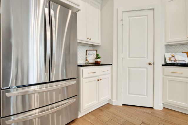 325 Great Hills Drive, Montgomery, TX 77316