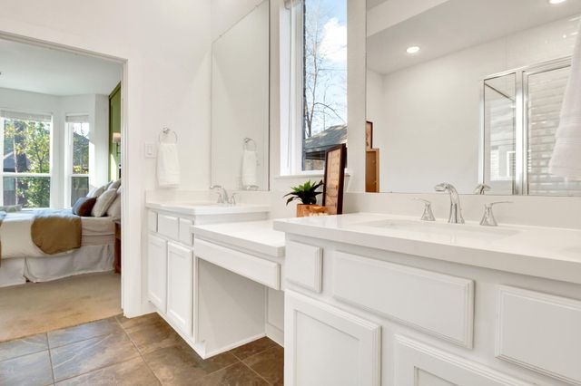 325 Great Hills Drive, Montgomery, TX 77316