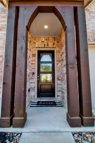 325 Great Hills Drive, Montgomery, TX 77316