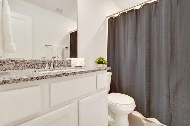 325 Great Hills Drive, Montgomery, TX 77316