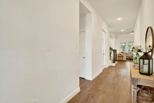 325 Great Hills Drive, Montgomery, TX 77316