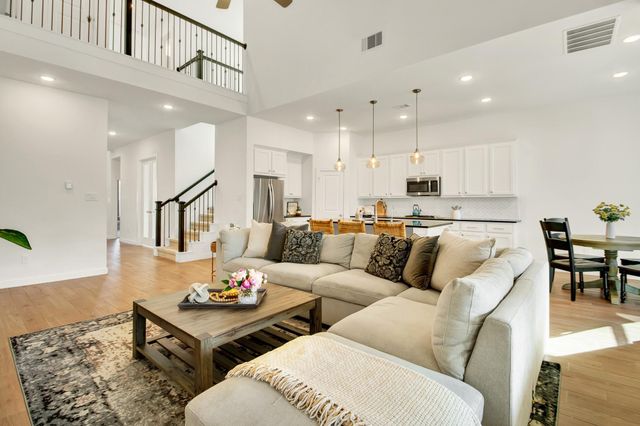 325 Great Hills Drive, Montgomery, TX 77316