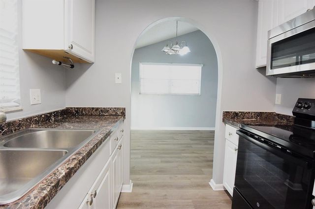 8235 DONALDSON DRIVE, Tampa, FL 33615