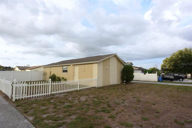 8235 DONALDSON DRIVE, Tampa, FL 33615