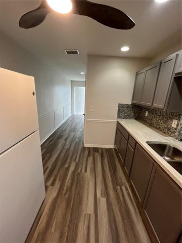 6950 ROSEMONT DRIVE A&B, Englewood, FL 34224