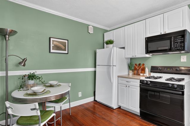 106 Harnden Ave 106, Watertown, MA 02472
