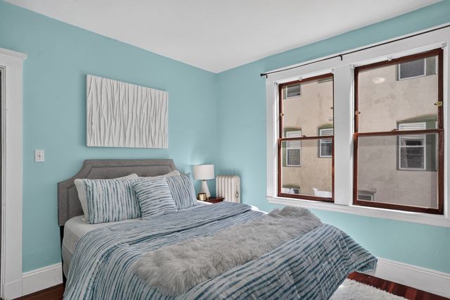 106 Harnden Ave 106, Watertown, MA 02472