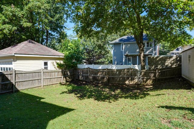 106 Harnden Ave 106, Watertown, MA 02472