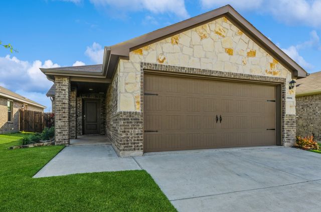 1906 Bailer Way, Royse City, TX 75189