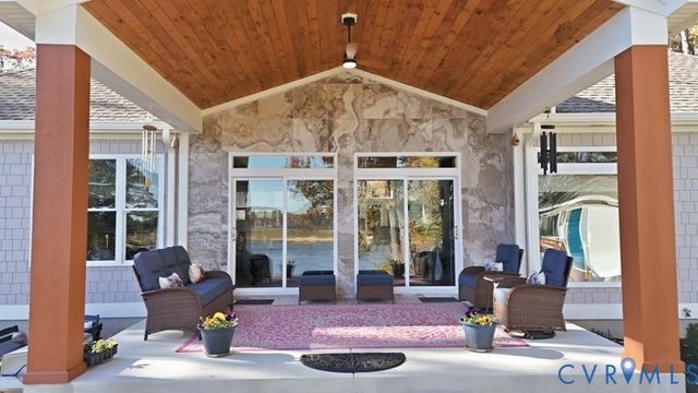 20344 Highbank Ln, Charles City, VA 23030