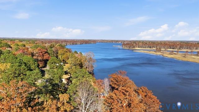 20344 Highbank Ln, Charles City, VA 23030