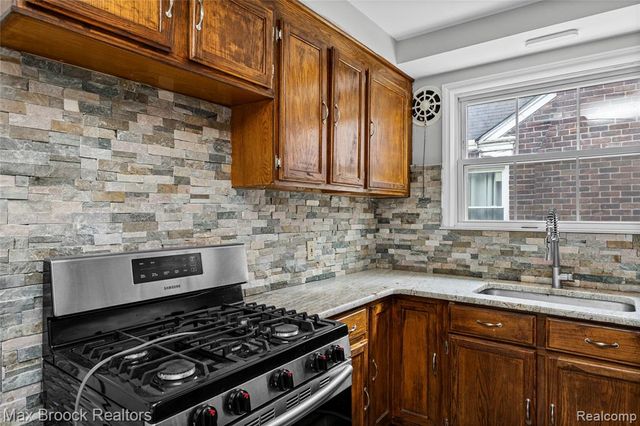 4391 Bishop Street, Detroit, MI 48224