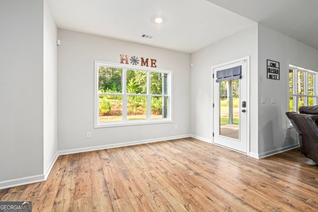 100 Dove Creek Court, Lagrange, GA 30241