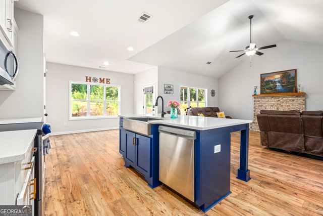 100 Dove Creek Court, Lagrange, GA 30241