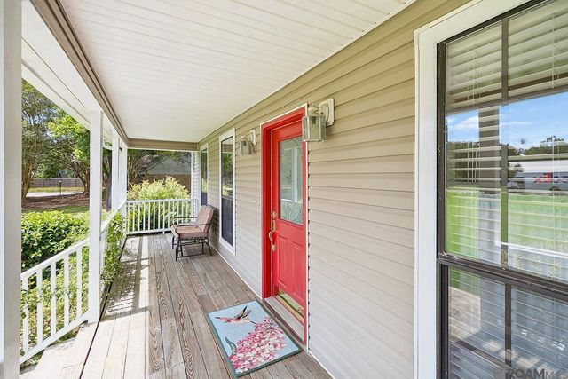 33441 Marion Dr, Denham Springs, LA 70726