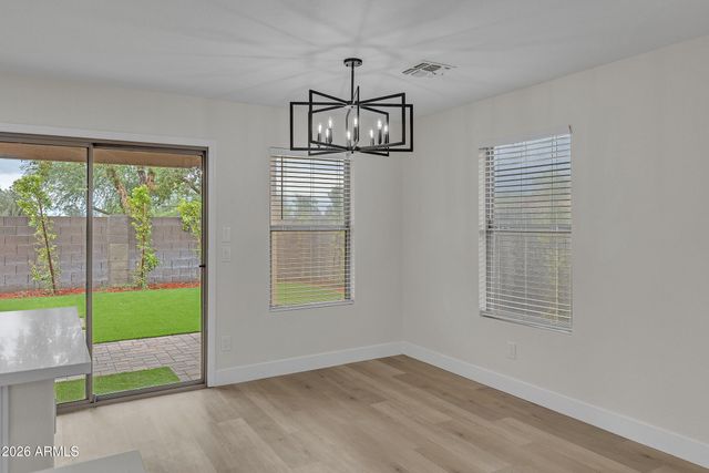 5233 E FLOWER Avenue, Mesa, AZ 85206