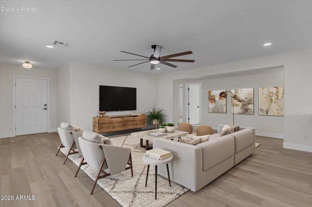 5233 E FLOWER Avenue, Mesa, AZ 85206