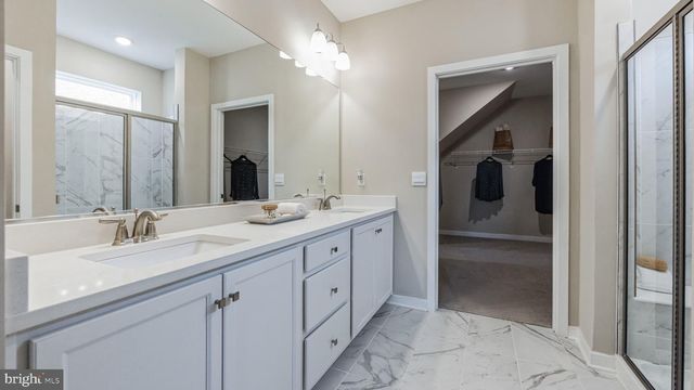 229 HUNTINGTON DR, Egg Harbor Township, NJ 08234