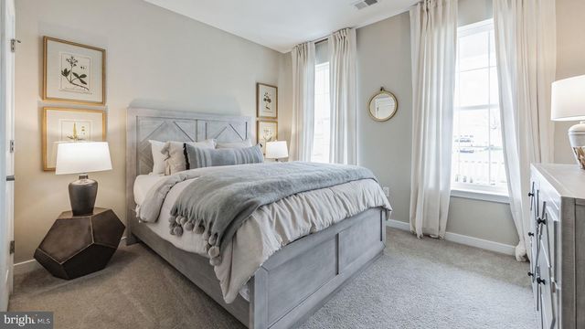 229 HUNTINGTON DR, Egg Harbor Township, NJ 08234