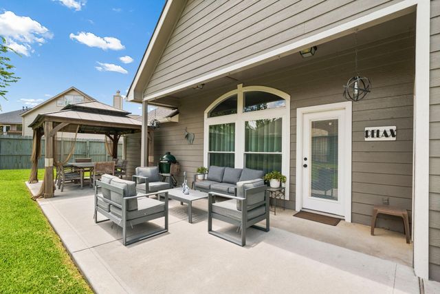 103 Cove Place, Conroe, TX 77356