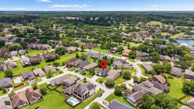 103 Cove Place, Conroe, TX 77356