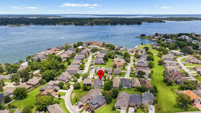 103 Cove Place, Conroe, TX 77356
