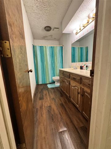 125 Hollie Drive, Red Oak, TX 75154